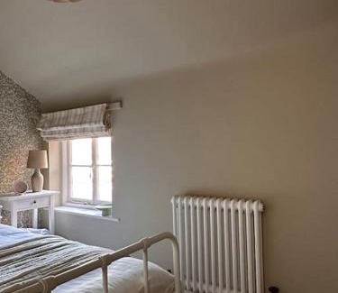 Shrewsbury House | Charming Townhouse Retreat