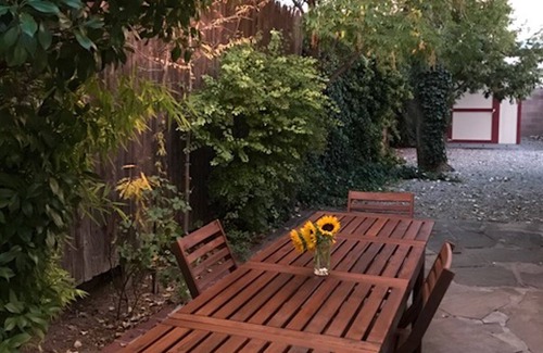 Albuquerque House | Charming Tranquil ABQ Home - Nob Hill, UNM