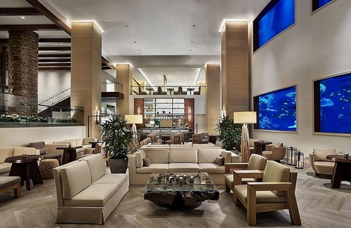 Waikiki Resort | Charming Tropical Getaway! 3 Modern Units, 2 Onsite Restaurants, 2 Bars, 2 Pools