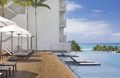 Waikiki Resort | Charming Tropical Getaway! 3 Modern Units, 2 Onsite Restaurants, 2 Bars, 2 Pools