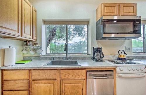 Tanque Verde House | Charming Tucson Casita Near Hiking & Biking!