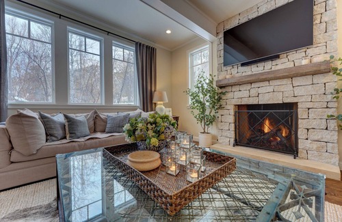 Ketchum House | Charming Updated Home Minutes From Town, Skiing, & Mountain Rides Bus Routes