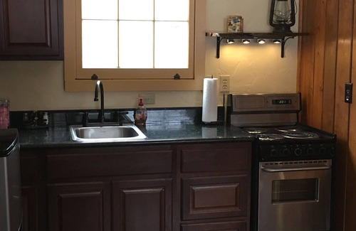 Estes Park Cabin | Charming Updated Rustic Cabin. Excellent Location Close to Town and RMNP!