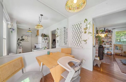 Ocean Park House | Charming Venice Bungalow blocks from the Beach!