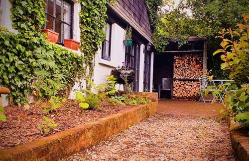 Newtownabbey House | Charming Victorian Coach House