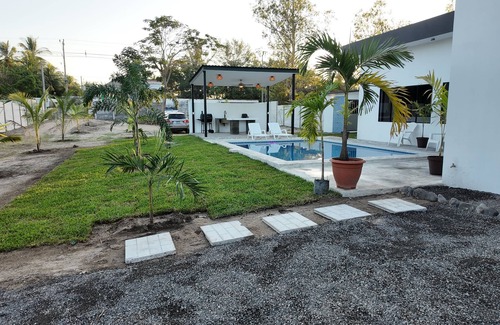 La Herradura Villa | Charming villa, luxury Home, WiFi, AC, fully equipped. Welcome to la Paz