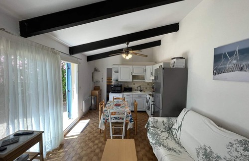 Saint-Cyprien Plage Villa | Charming Villa with Terrace, Near Beach, Pool Access - Sleeps 6