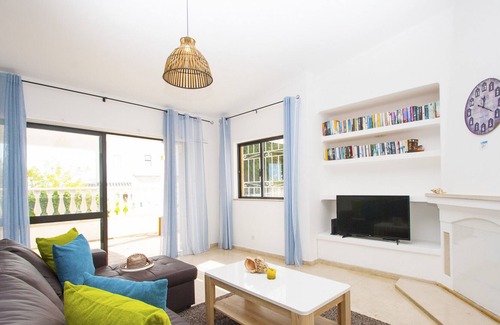 Guia Villa | CHARMING VILLA WITH HEATED PRIVATE POOL, AIR COND, BBQ AND Wi-Fi