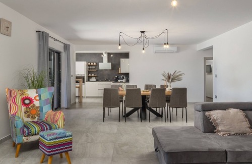 Krmed Villa | Charming villa with swimming pool in Bale