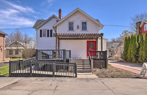 Perinton Apartment | Charming & Walkable Fairport Village Apartment!