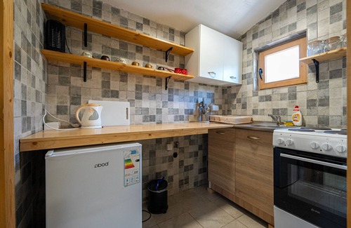 Montenegro Coast Cabin | Charming wood cabin in the heart of a farm, surrounded by nature and fresh air.