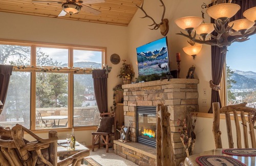 Stanley Hills Condo | Charming woodsy condo with private hot tub and Rocky Mountain views!
