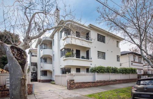 St Kilda Apartment | Charnwood Charm in St Kilda