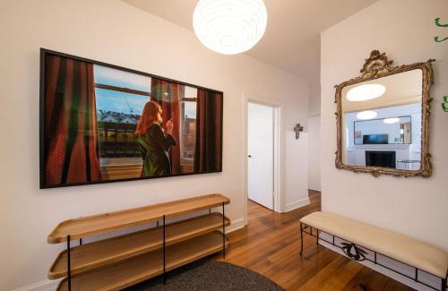 St Kilda Apartment | Charnwood Charm in St Kilda