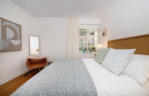 St Kilda Apartment | Charnwood Charm in St Kilda