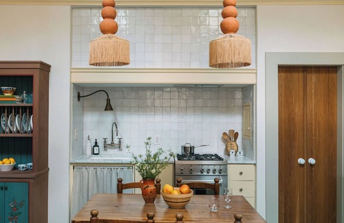 Bywater House | Chartres Carriage House & POOL by Dear Valentine