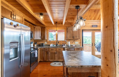 Fleetwood Cabin | Chasing Clouds Cabin - year round views, river access