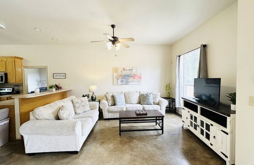 Pine Grove Apartment | Chateau 2, spacious townhouse in Tickfaw, LA