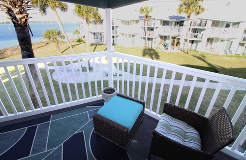 Villa Sabine Condo | Chateau by the Bay, Close to Restaurants and Bars, Walk to the Gulf or Bay- W209