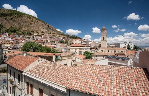 Villacidro House | Chateau / Country House