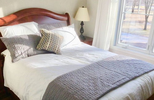 Venise-en-Quebec Apartment | Château Venise - Lake Champlain Waterfront Luxury Inn - Garden View with Kitchen