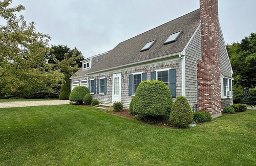 West Chatham Cottage | Chatham Charm Awaits - Family-Friendly Cottage Near Beaches & Local Attractions