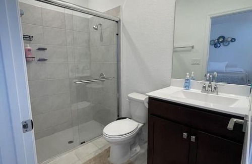 Homestead Apartment | Cheap rental with private entrance and backyard plus BBQ grill