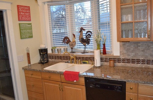 Grand Junction Cottage | CHECK EACH DATE FOR RATES.*Charming Downtown Home*.Outstanding location!