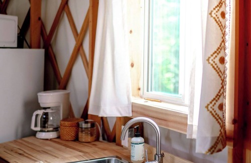North Tazewell House | Check out this Yurt in Tazewell County at Stoney Ridge