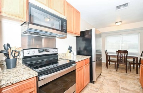 Universal City House | Cheerful 4 bedroom home near Randolph AFB