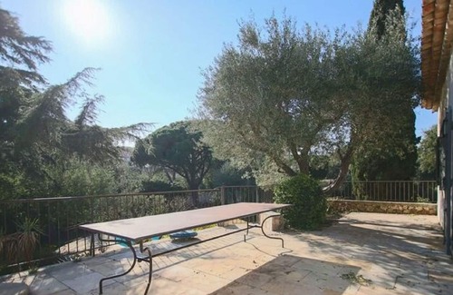 Guerrevieille House | Cheerful holiday home in Grimaud with private pool