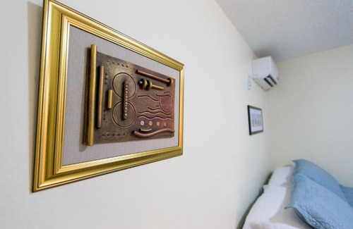 New Kingston Apartment | Chelsea Manor
