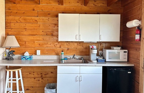 Homer Cabin | Chenik Cabin, Homer Floatplane Lodge