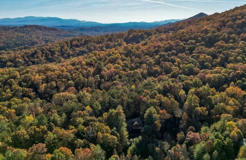 Mineral Bluff Cabin | Cherokee Sunrise Lodge - The name says it all enjoy the sunrise at this Cabin