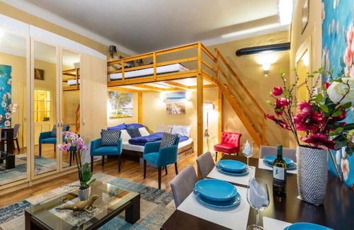 Ujlipotvaros Apartment | Cherry Blossom Designer Apartment in the Center With Free Parking