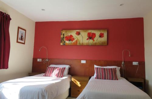 Hook House | Cherry Lodge