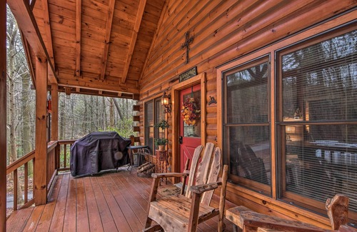 Cherry Log Cabin | Cherry Log Cabin: 10 Min to Ellijay/Blue Ridge!