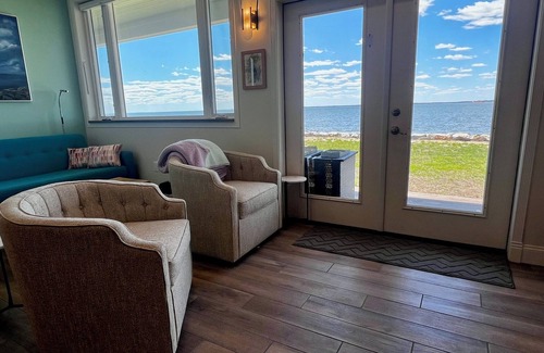 Stevensville Cottage | Chessie Cottage-Chesapeake BaynGreat views from easy single floor living!