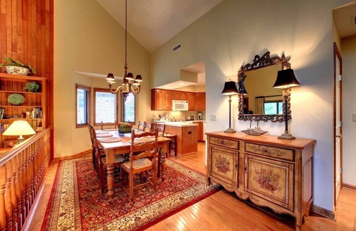 Blowing Rock Apartment | Chetola Premier Condominiums