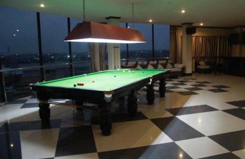 Vientiane Hotel | Cheuang Vanavong 2