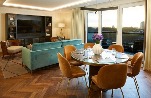 Courtfield Apartment | Cheval Gloucester Park at Kensington