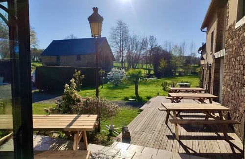 Notre-Dame-de-Cenilly Cottage | Chevaux d'Asie 21 pers : billard, baby-foot