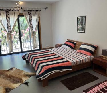 St. Louis House | Chez Diarra
