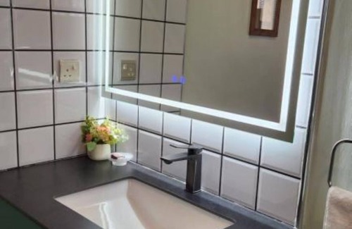 Lusaka Apartment | Chez Gabrielle Apt #2n