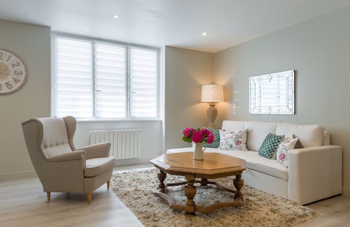 Passenans House | "Chez la Tante Louise" charming private apartment