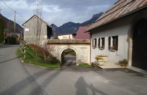 Bellevaux House | CHEZ MêME COURT