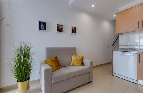 Lagos City Center House | Chez Oasis Lagos - Charming Central by the Beach