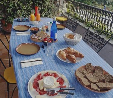 Lurate Caccivio Apartment | Chez Queen B&B - Lake Como