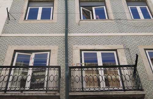 Misericordia Apartment | Chiado/Bairro Alto. historic center, 3 bedrooms, modern design, fully equipped