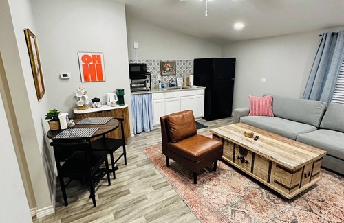 Springtown Apartment | Chic 1-bedroom apartment in Springtown, TX with AC, WiFi